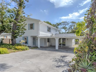 200 Sierra St S, Nokomis, FL 34275