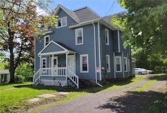 138 Stuart Ave, Newark, NY 14513