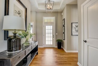 2856 Fox Lake Cir Unit 102 / 89C, Waukesha, WI 53189