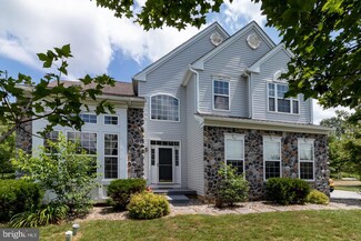 20 Mystery Rose Ln, West Grove, PA 19390
