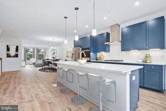 20973 Bluebird Square, Potomac Falls, VA 20165