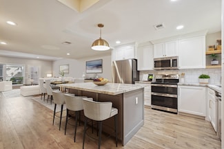 2236 S Piney Point Rd Unit 101, Houston, TX 77063