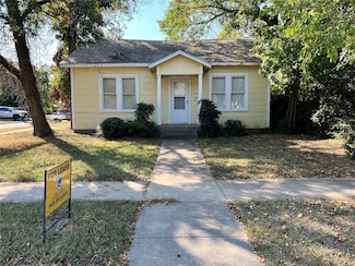 1001 Panhandle St, Denton, TX 76201