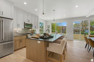 1782 E Bermondsey Ct, Salt Lake City, UT 84117