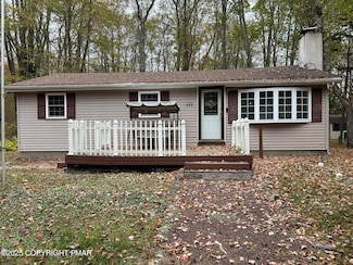 226 Tepee Dr, Pocono Lake, PA 18347