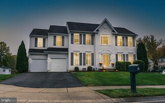 2 Falkirk Ct, Newark, DE 19702