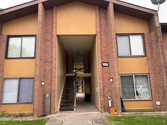 7008 Wildwood Cir Unit 63, Louisville, KY 40291