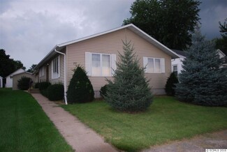 207 2nd Ave SW, Worthington, IA 52078