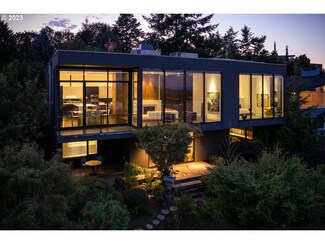 821 SW Davenport St, Portland, OR 97201