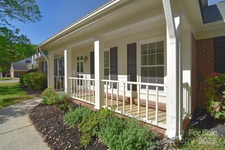 317 Port Royal Dr, Matthews, NC 28105