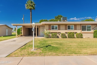 11054 N Coggins Dr, Sun City, AZ 85351