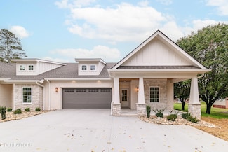 111 Alpine Dr, Clinton, TN 37716