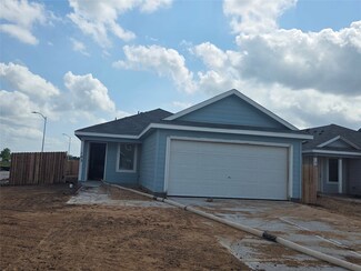 103 Stran St, Wharton, TX 77488