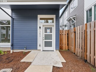 13477 SE Foster Rd Unit 15, Portland, OR 97236