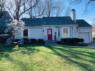 5608 Birch St, Roeland Park, KS 66205
