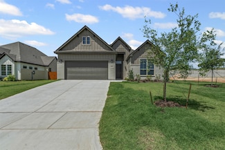 207 Mitchell Dr, Glen Rose, TX 76043