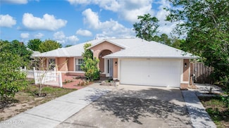 2466 Candlewick St, Deltona, FL 32738