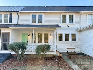 130 Maple St, Badin, NC 28009