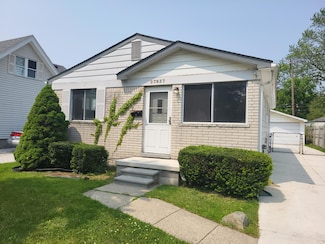 27837 Kaufman St, Roseville, MI 48066