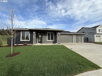 409 W 19th St, La Center, WA 98629