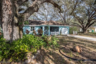 4001 E Sunflower Cir, Labelle, FL 33935