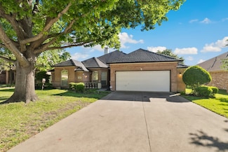 3919 Fairlakes Dr, Dallas, TX 75228