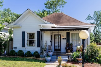 317 E 4th St, Claremore, OK 74017