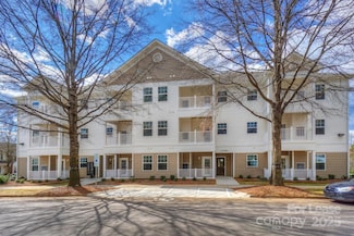 17905 Delmas Dr Unit 103, Cornelius, NC 28031