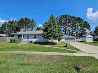 39 Aspen Ln, Babbitt, MN 55706
