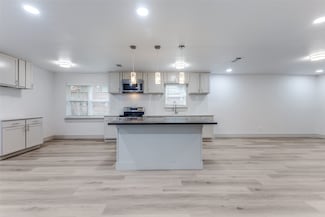 2426 Greenhill Dr, Mesquite, TX 75150