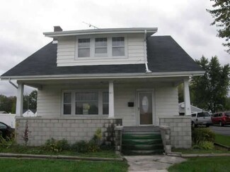 817 W Main St, Woodville, OH 43469