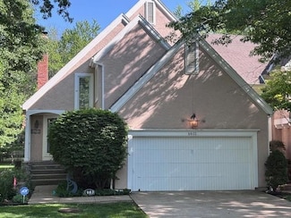 9803 W 121st St, Overland Park, KS 66213