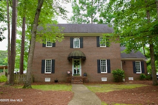 113 Edinborough Ct, Rocky Mount, NC 27803