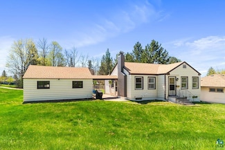 124 E Wabasha St, Duluth, MN 55803