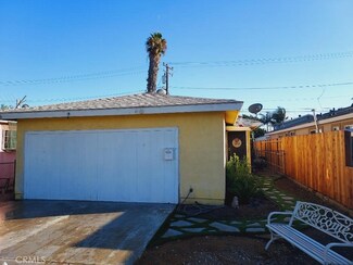 1816 E 83rd St, Los Angeles, CA 90001