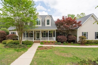 6001 Spring Forest Ct, Pleasant Garden, NC 27313