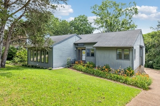 2416 Ravine Dr, Nashville, TN 37217