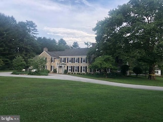 1024 N Spring Mill Rd, Villanova, PA 19085