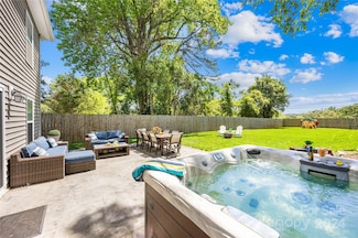 1119 Skyview Rd, Charlotte, NC 28208