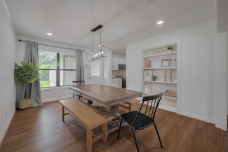 8057 Ridgeview Dr, Houston, TX 77055