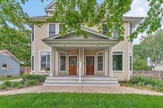 28 S Van Nortwick Ave, Batavia, IL 60510