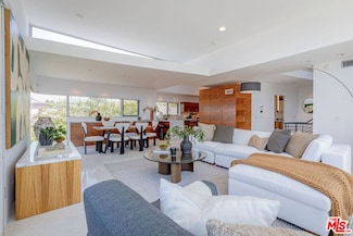 235 Ocean Park Blvd Unit 1, Santa Monica, CA 90405