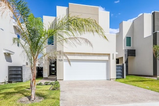 7525 Cresta Bella St, Laredo, TX 78041