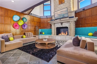 266 Canyon Acres Dr, Laguna Beach, CA 92651