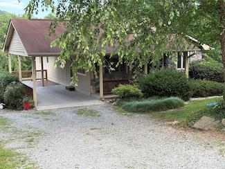 167 Hawkins Creek Rd, Hendersonville, NC 28791