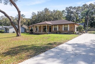 492 SE 28th Way, Melrose, FL 32666