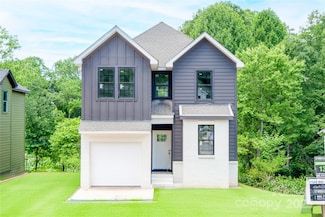 1124 8th St, Statesville, NC 28677