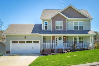 548 Titanium Dr, Hixson, TN 37343