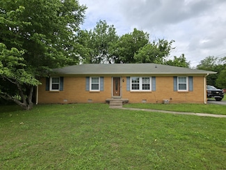 6020 Todd Dr, Clarksville, TN 37040