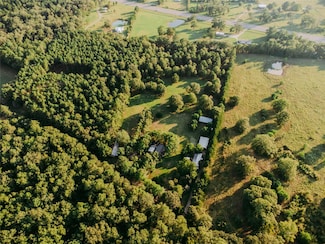 1609 County Road 2626, Wells, TX 75976